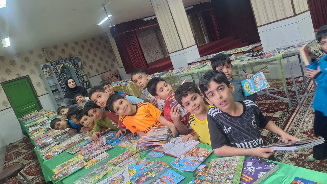 نمایشگاه کتاب