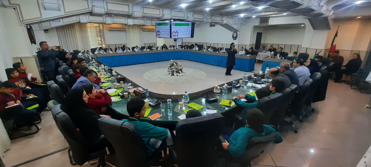 نشست شورا های دانش آموزی مدارس